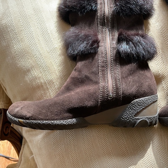 Brown sued soft Genuine fur size 8 boots - Picture 6 of 12